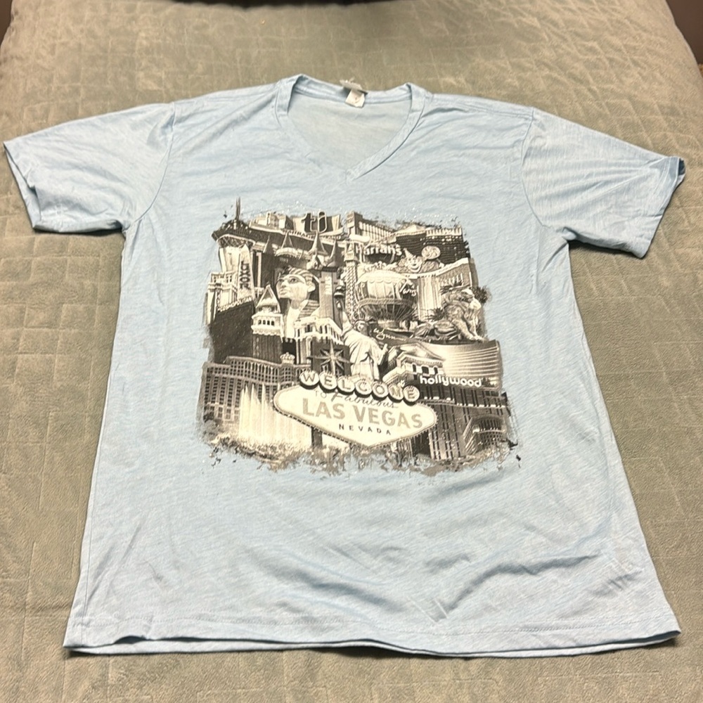 NWT Las Vegas Travel T-Shirt, Light Blue, Gray, Strip, Casinos, Nevada, Size M